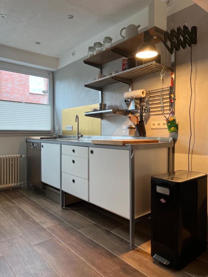 Aussergewoehnliches Haus Mit Sauna, Kamin Und Garten Wilhelmshaven Buitenkant foto