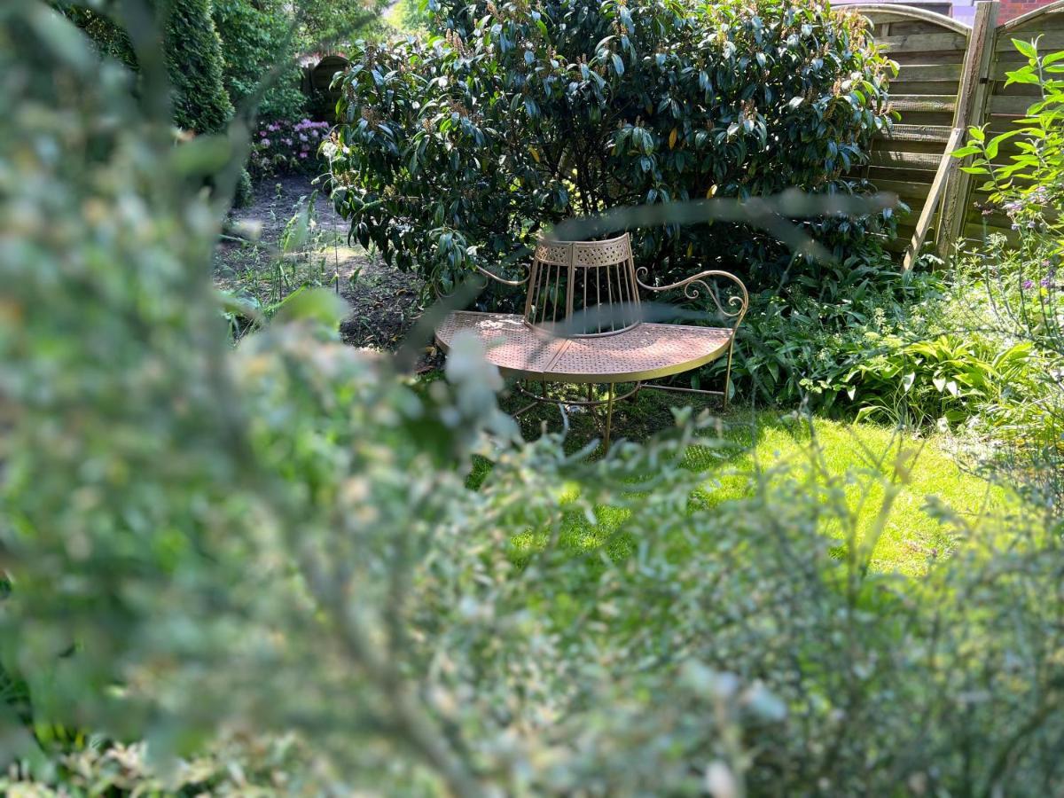 Aussergewoehnliches Haus Mit Sauna, Kamin Und Garten Wilhelmshaven Buitenkant foto