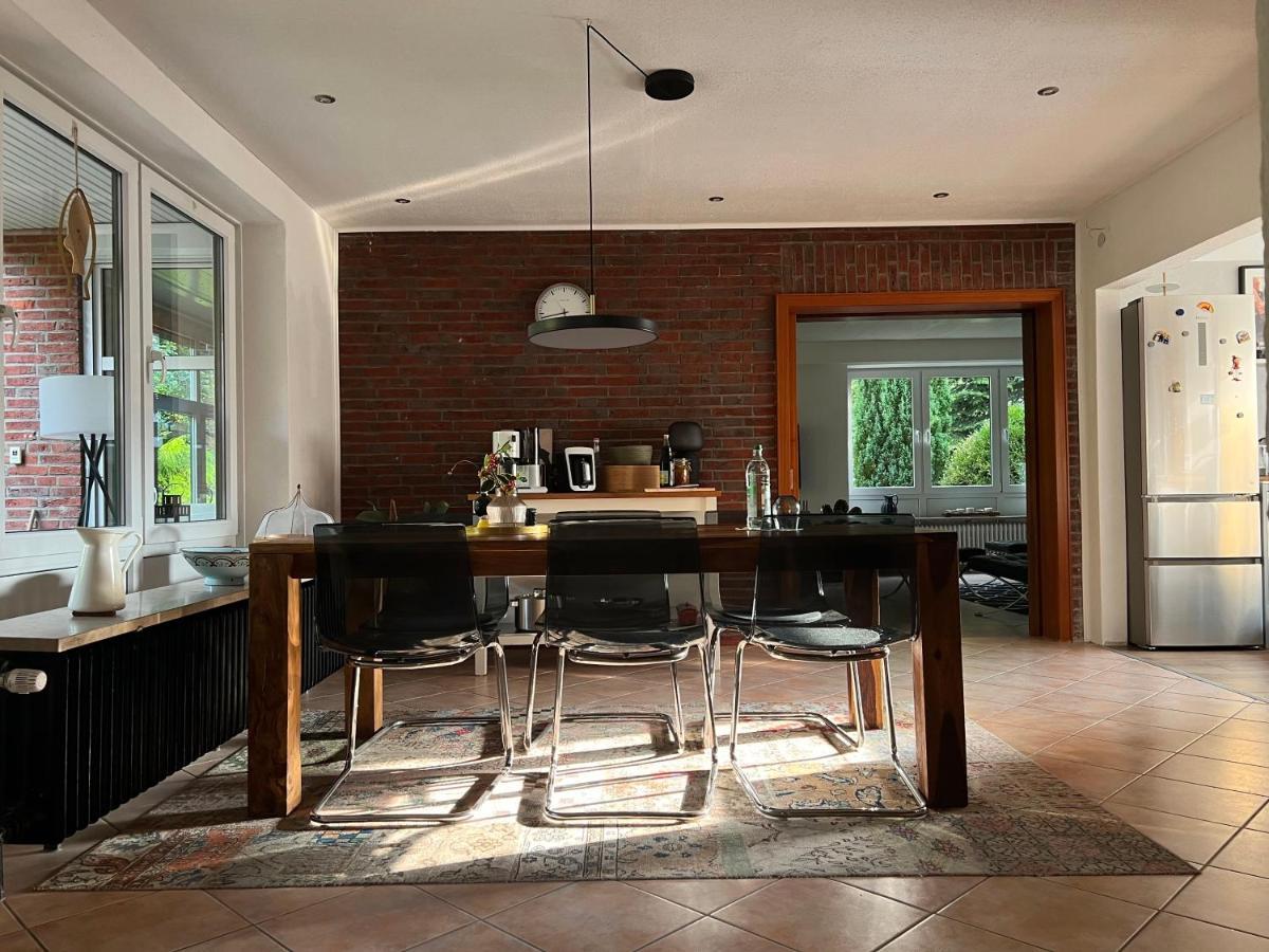 Aussergewoehnliches Haus Mit Sauna, Kamin Und Garten Wilhelmshaven Buitenkant foto