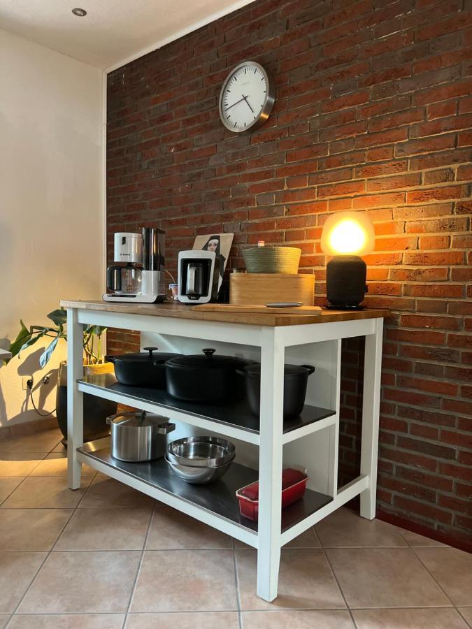 Aussergewoehnliches Haus Mit Sauna, Kamin Und Garten Wilhelmshaven Buitenkant foto