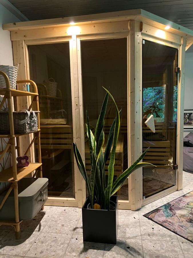 Aussergewoehnliches Haus Mit Sauna, Kamin Und Garten Wilhelmshaven Buitenkant foto