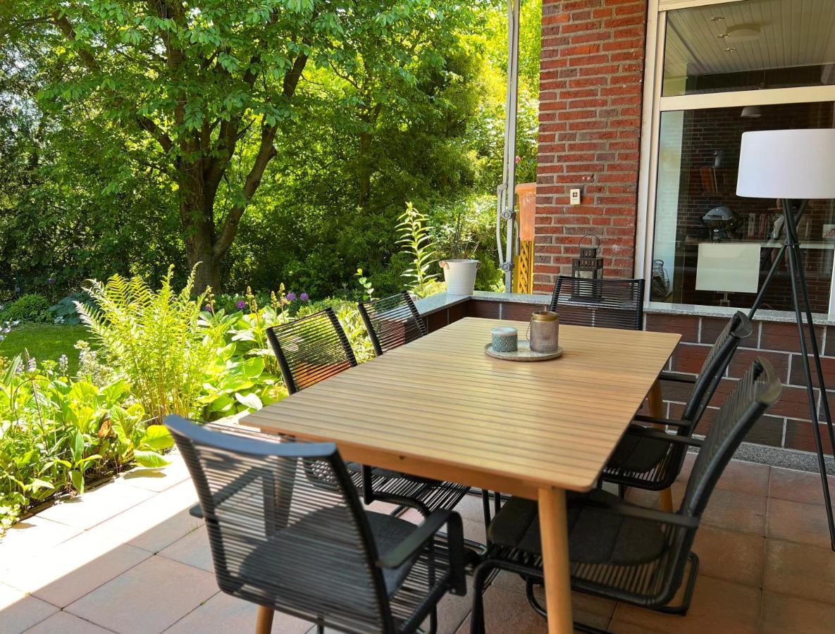 Aussergewoehnliches Haus Mit Sauna, Kamin Und Garten Wilhelmshaven Buitenkant foto